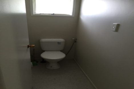 Photo of property in 96 Reynella Drive, Massey, Auckland, 0614