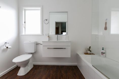 Photo of property in 6 Howard Road, Taradale, Napier, 4112