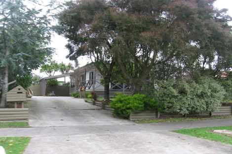 Photo of property in 27 Peter Hall Drive, Kelvin Grove, Palmerston North, 4414