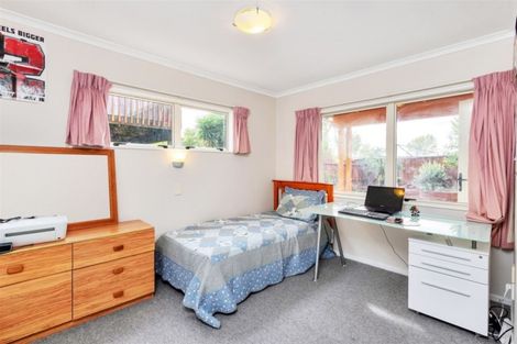 Photo of property in 25 Pooks Road, Ranui, Auckland, 0612