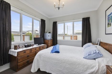 Photo of property in 30 South Street, Petone, Lower Hutt, 5012