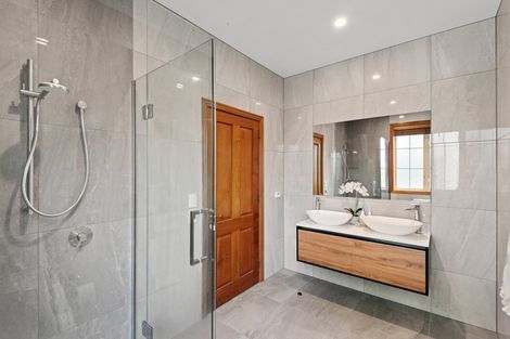 Photo of property in 5 Grangewood Lane, Burnside, Christchurch, 8053