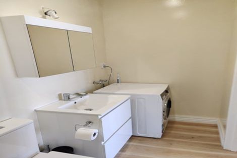 Photo of property in 28 Arlington Street, Mount Cook, Wellington, 6011