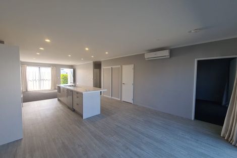 Photo of property in 19 William Dawson Crescent, Wigram, Christchurch, 8025