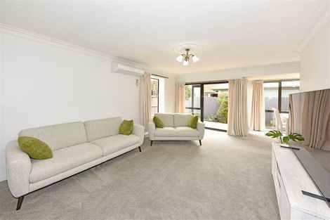 Photo of property in 3/18 Division Street, Riccarton, Christchurch, 8041