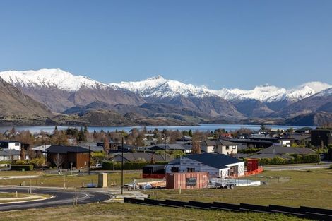 Photo of property in Kirimoko Crescent, Wanaka, 9305