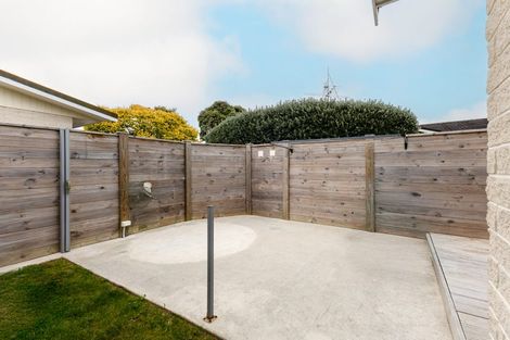 Photo of property in 34a Rewarewa Crescent, Waikanae, 5036