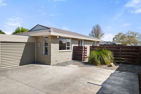 Photo of property in 2/12 Shannon Place, Belfast, Christchurch, 8051