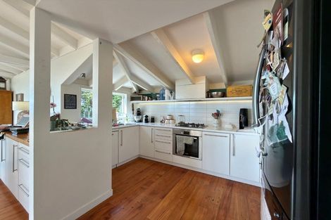 Photo of property in 85 Durham Street, Brooklyn, Wellington, 6021