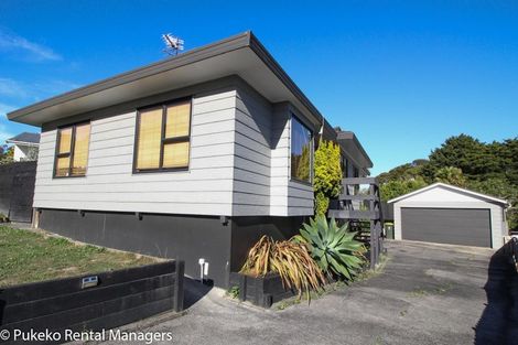 Photo of property in 8 Hakea Place, Totara Heights, Auckland, 2105
