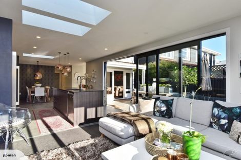 Photo of property in 15 Innes Road, St Albans, Christchurch, 8052