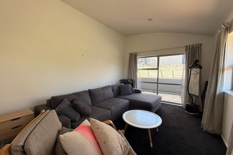 Photo of property in 2/57 Aeroview Drive, Beach Haven, Auckland, 0626
