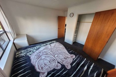 Photo of property in 94 Roberts Road, Te Atatu South, Auckland, 0610