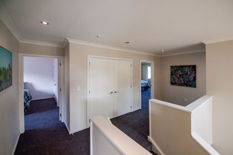 Photo of property in 8 Sedgley Grove, Churton Park, Wellington, 6037
