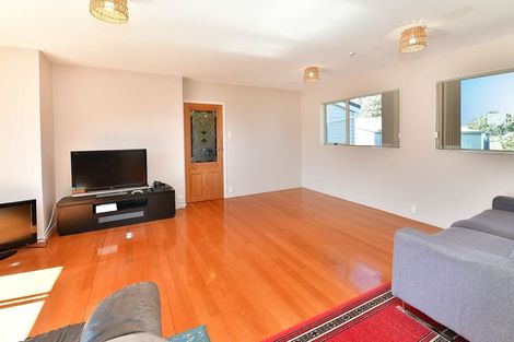 Photo of property in 37 Te Pua School Road, Helensville, 0875