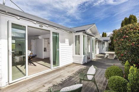 Photo of property in 3 Wherstead Road, Cashmere, Christchurch, 8022