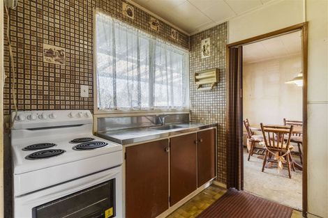 Photo of property in 73 Archmillen Avenue, Pakuranga Heights, Auckland, 2010