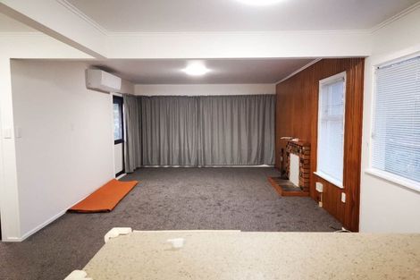 Photo of property in 17 Diana Drive, Glenfield, Auckland, 0627