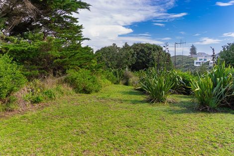 Photo of property in 20 Cynthia Place, Baylys Beach, Dargaville, 0377