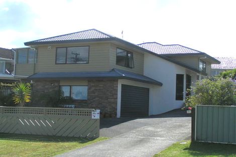 Photo of property in 2/25 Raines Avenue, Forrest Hill, Auckland, 0620