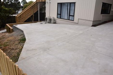 Photo of property in 1/2 Grenadine Place, Unsworth Heights, Auckland, 0632