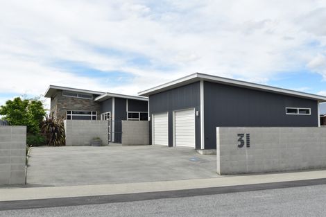 Photo of property in 31 Rhoboro Road, Twizel, 7901