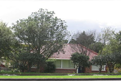 Photo of property in 2/10 Evans Road, Glen Eden, Auckland, 0602