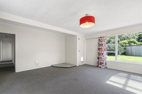 Photo of property in 18 Kumeroa Grove, Wainuiomata, Lower Hutt, 5014