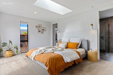 Photo of property in 12 Oakville Close, Rangiora, 7400