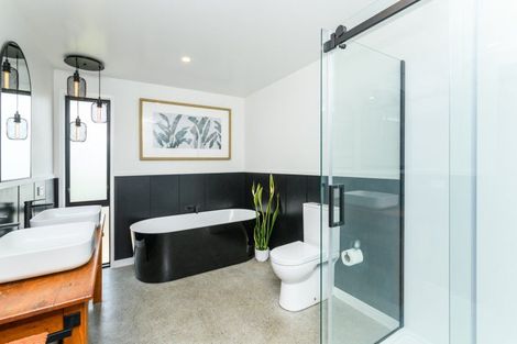 Photo of property in 114 Halcombe Road, Feilding, 4775