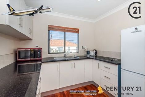 Photo of property in 49 College Road, Northcote, Auckland, 0627