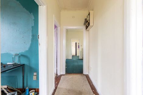 Photo of property in 21 Atkinson Street, Woodville, 4920