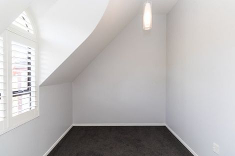Photo of property in Lynster Mews, 10c Standen Street, Karori, Wellington, 6012