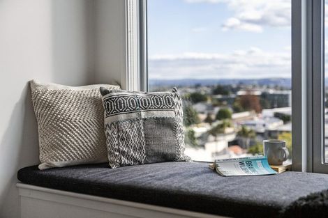 Photo of property in 11/72b Devonport Road, Tauranga, 3110