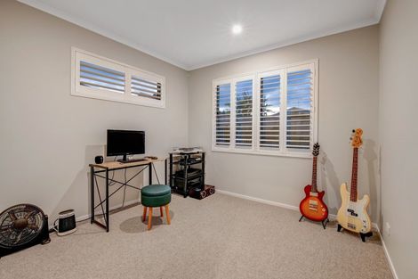 Photo of property in 28b Kukuwai Avenue, Red Beach, 0932