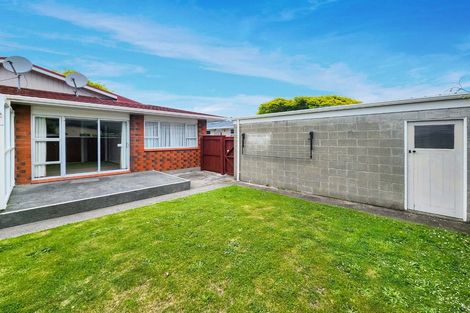 Photo of property in 2 Ferretti Grove, Avalon, Lower Hutt, 5011