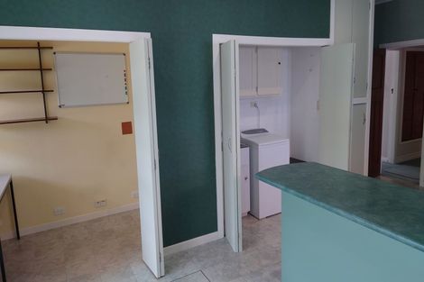 Photo of property in 288 The Parade, Island Bay, Wellington, 6023