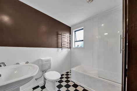 Photo of property in 6 Shakespeare Street, Stratford, 4332