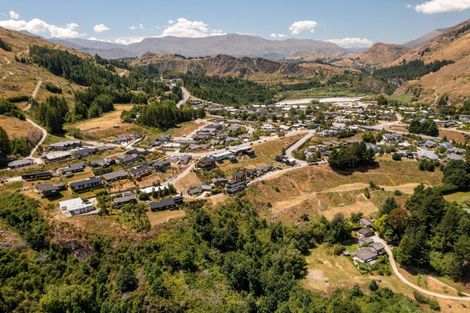 Photo of property in 4u2 Redfern Terrace, Arthurs Point, Queenstown, 9371