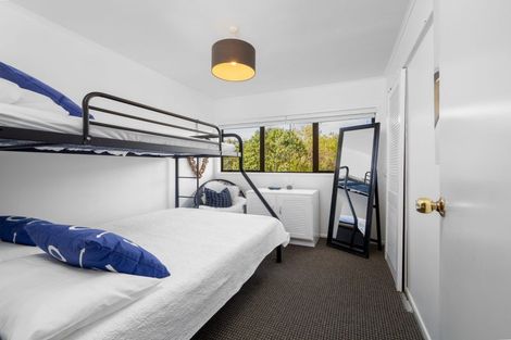 Photo of property in 61 Stratford Drive, Cable Bay, 0420