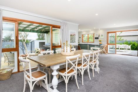 Photo of property in 44 Sherwill Street, Feilding, 4702