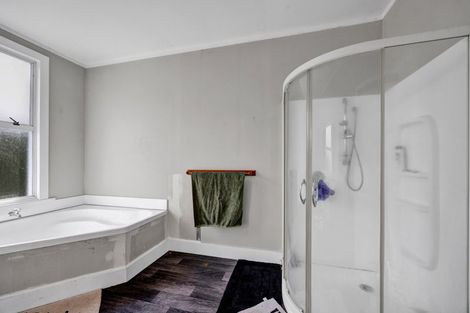 Photo of property in 64 Conway Road, Eltham, 4322
