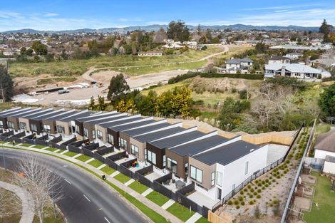 Photo of property in 1/12 Westmorland Rise, Bethlehem, Tauranga, 3110