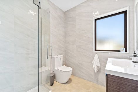 Photo of property in 14 Parkview Drive, Gulf Harbour, Whangaparaoa, 0930