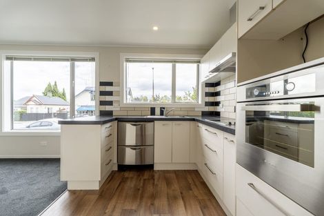 Photo of property in 1/84 Wai-iti Road, Highfield, Timaru, 7910