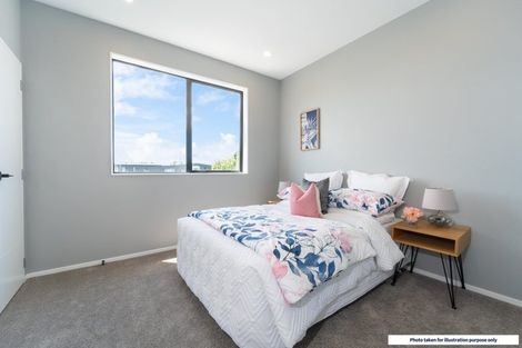 Photo of property in 3 Riroriro Road, Hobsonville, Auckland, 0616