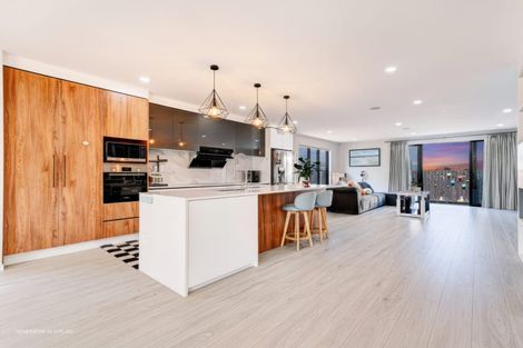 Photo of property in 5 Kearns Drive, Hobsonville, Auckland, 0616