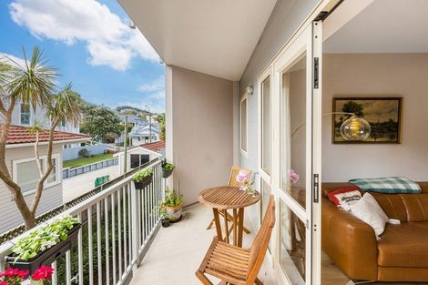 Photo of property in Luxford Villas, 103/72 Herald Street, Berhampore, Wellington, 6023