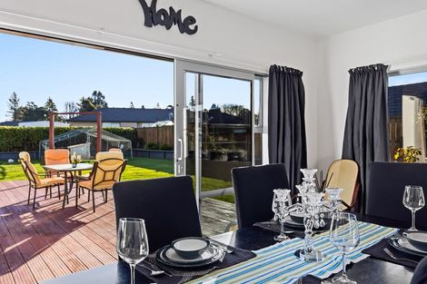 Photo of property in 22 Mercade Close, Stratford, 4332