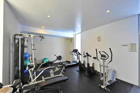 Photo of property in Sanctum Apartment, 10 Ebor Street, Te Aro, Wellington, 6011